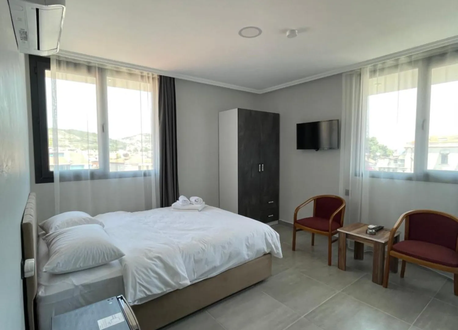 Daire Veskar Apart Otel Foça